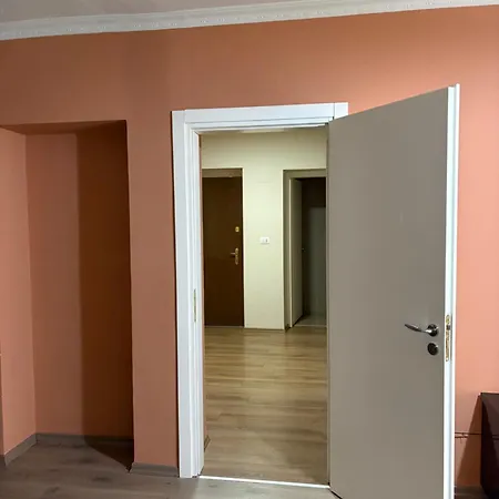 Diana's - Blloku Park Apartmán