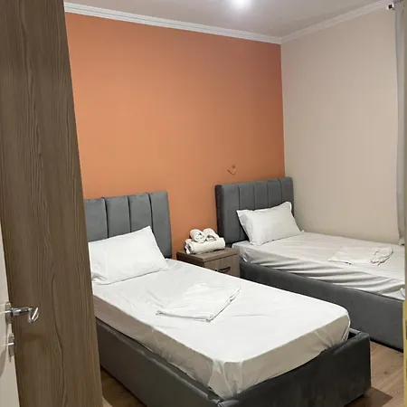 Diana's - Blloku Park Apartmán